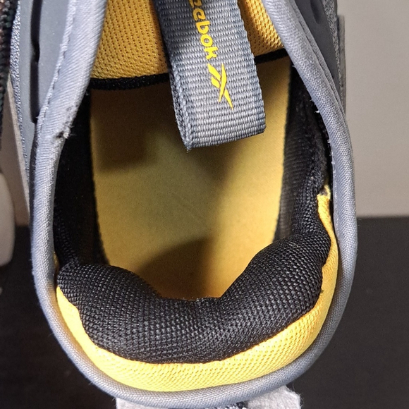 Reebok Zig Dynamica Running Shoes Big Kids 5.5 or Women's 7.5 24cm - Picture 10 of 17